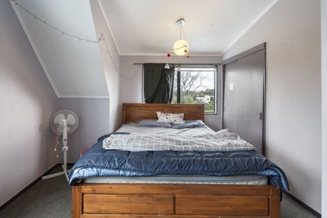 Photo of property in 20 Springdale Grove, Fitzherbert, Palmerston North, 4410