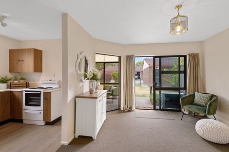 Photo of property in 7/218 Lincoln Road, Addington, Christchurch, 8024