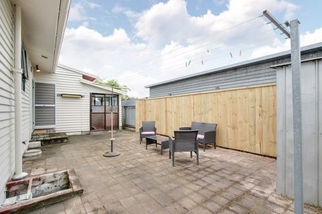 Photo of property in 1/125 Taradale Road, Onekawa, Napier, 4110