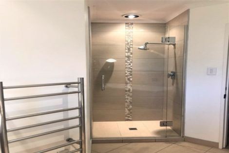 Photo of property in 67 Riverhead Road, Kumeu, 0810