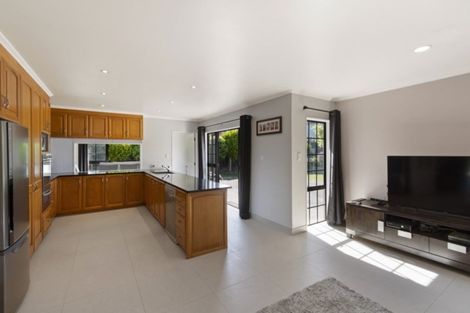 Photo of property in 29 Keywella Drive, Conifer Grove, Takanini, 2112