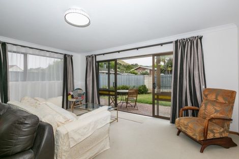 Photo of property in 27 Surrey Street, Taradale, Napier, 4112