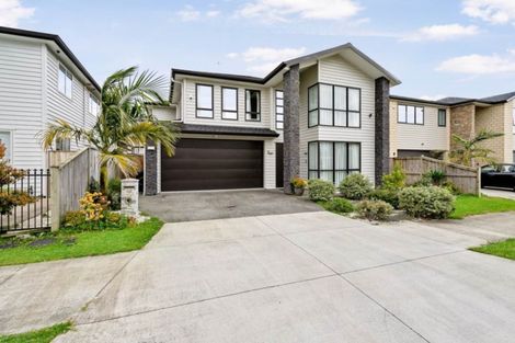 Photo of property in 39 Rosewell Crescent, Flat Bush, Auckland, 2019