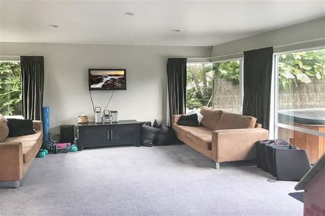 Photo of property in 216 Oaia Road, Muriwai, Waimauku, 0881