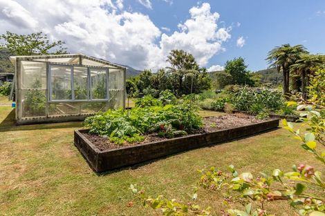 Photo of property in 725 Taylorville Road, Taylorville, Greymouth, 7805