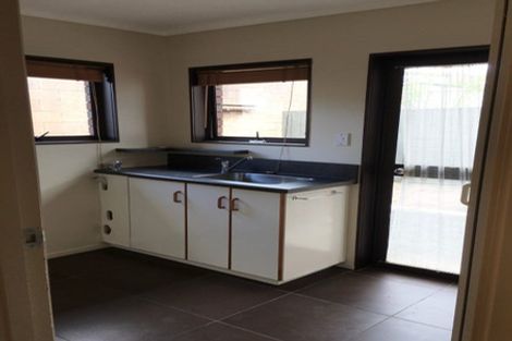 Photo of property in 2b Braemar Road, Castor Bay, Auckland, 0620