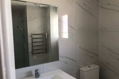 Photo of property in 11 Kohinoor Avenue, Mangere, Auckland, 2022