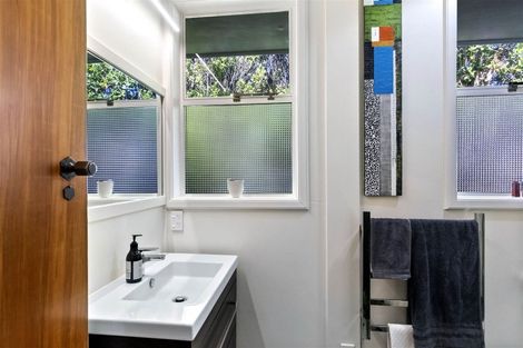 Photo of property in 6 Woodstock Road, Fairfield, Hamilton, 3214