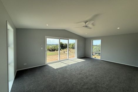 Photo of property in 5 Johnson Place, Stillwater, Silverdale, 0993