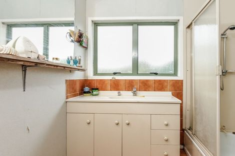 Photo of property in 103a Woodglen Road, Glen Eden, Auckland, 0602