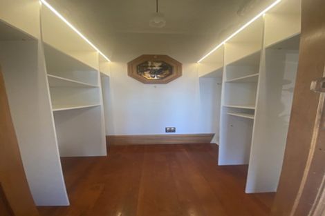 Photo of property in 186 Oriental Parade, Oriental Bay, Wellington, 6011