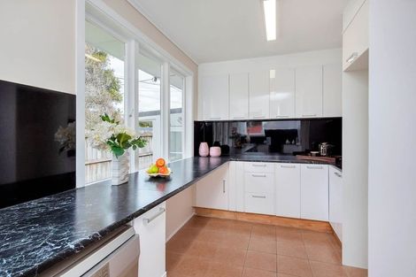 Photo of property in 49a Stanley Road, Glenfield, Auckland, 0629