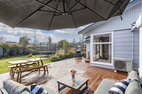 Photo of property in 2 Wallace Place, Rangiora, 7400