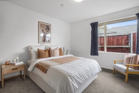 Photo of property in 17 Broadbent Street, Riccarton, Christchurch, 8041