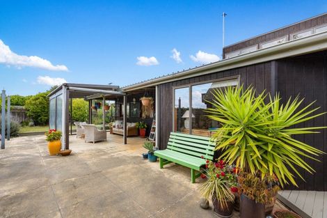 Photo of property in 77 Rogers Road, Bay View, Napier, 4104