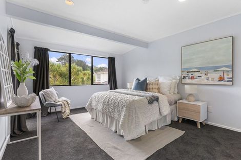 Photo of property in 8 Peter Button Place, Johnsonville, Wellington, 6037