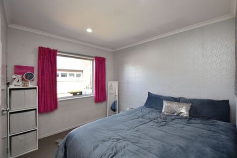 Photo of property in 16 Hoffman Court, Waikiwi, Invercargill, 9810