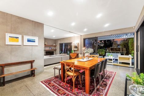 Photo of property in 55 Wainui Avenue, Point Chevalier, Auckland, 1022