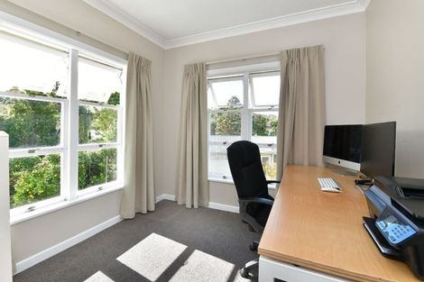 Photo of property in 11 Westbourne Road, Murrays Bay, Auckland, 0630