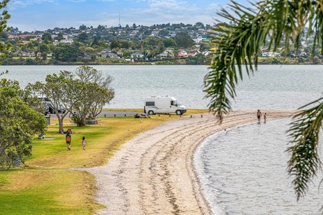 Photo of property in 44 Bramley Drive, Farm Cove, Auckland, 2012