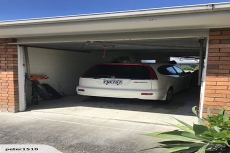 Photo of property in 2/32 Eastern Beach Road, Eastern Beach, Auckland, 2012