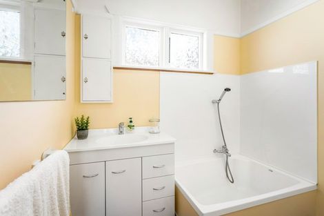 Photo of property in 4 Charleston Avenue, Boulcott, Lower Hutt, 5011