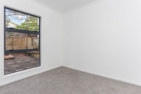 Photo of property in 13 Barnea Circle, Glen Eden, Auckland, 0602