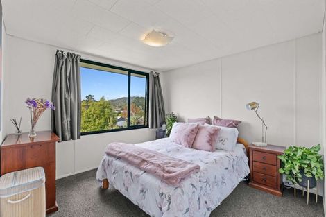 Photo of property in 28 Kotinga Avenue, Glen Eden, Auckland, 0602