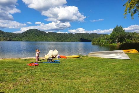 Photo of property in 62 Okareka Loop Road, Lake Okareka, Rotorua, 3076