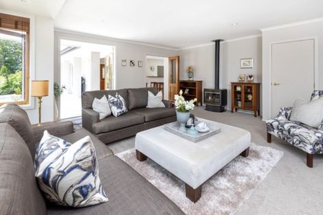 Photo of property in 62 Parkhill Road, Mellons Bay, Auckland, 2014