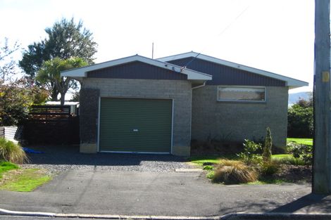 Photo of property in 1 Walnut Place, Mosgiel, 9024