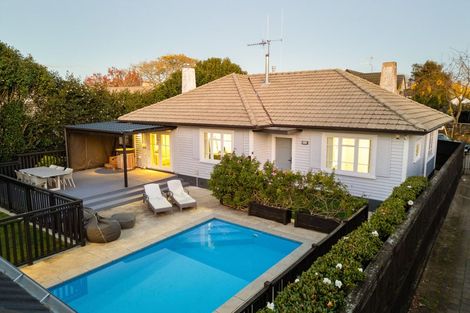 Photo of property in 6 Strowan Avenue, Fairfield, Hamilton, 3214