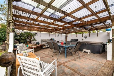 Photo of property in 23 Hatton Road, Orewa, 0931