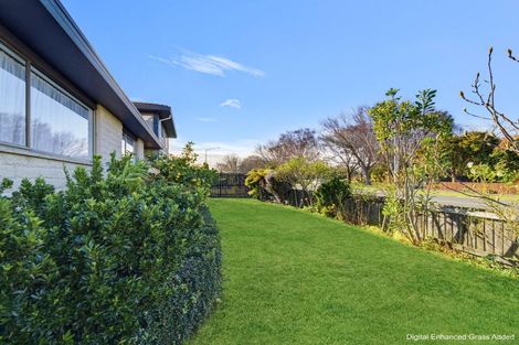Photo of property in 2 Regency Crescent, Redwood, Christchurch, 8051