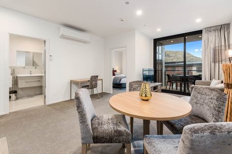 Photo of property in Wyndham Gardens Apartments, 30 Red Oaks Drive, Frankton, Queenstown, 9300