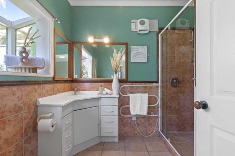 Photo of property in 15 Collie Road, Glenbrook, Waiuku, 2681