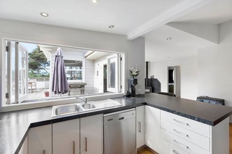 Photo of property in 36 Cedar Terrace, Stanmore Bay, Whangaparaoa, 0932