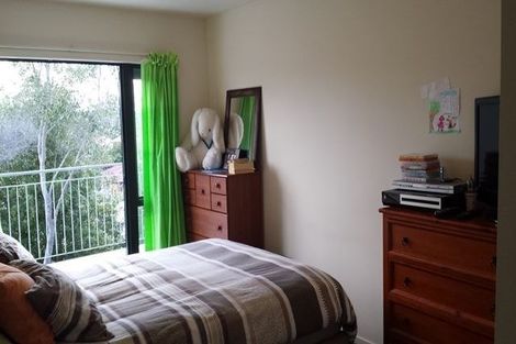 Photo of property in 14/3 Orwell Road, Greenhithe, Auckland, 0632