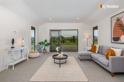 Photo of property in 44 Constitution Avenue, Milton, 9220