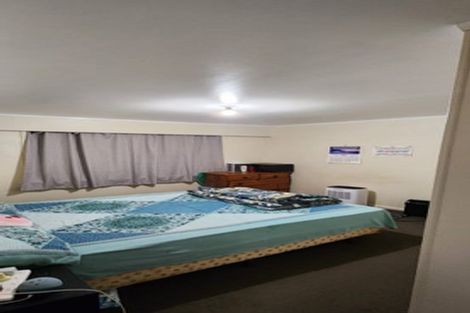 Photo of property in 2/27 Miro Street, New Lynn, Auckland, 0600