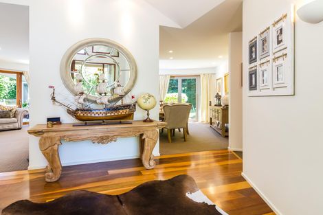 Photo of property in 5 Cameron Drive, Acacia Bay, Taupo, 3385