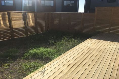 Photo of property in 50 Bordeaux Parade, Te Atatu South, Auckland, 0610