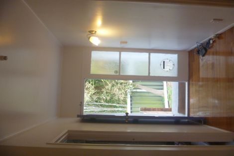 Photo of property in 13 Knox Road, Hillpark, Auckland, 2102