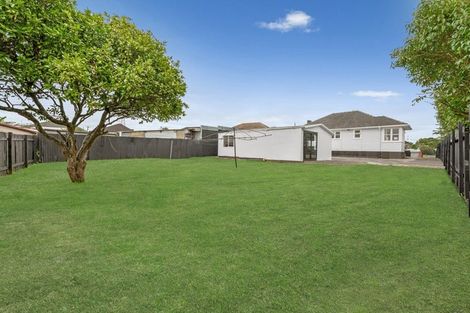 Photo of property in 18 Crown Crescent, Otara, Auckland, 2023