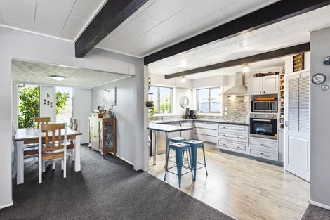 Photo of property in 3 Greenwood Place, Paraparaumu, 5032