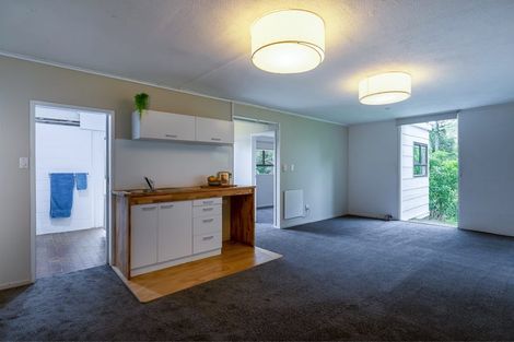 Photo of property in 57 Arapito Road, Titirangi, Auckland, 0604