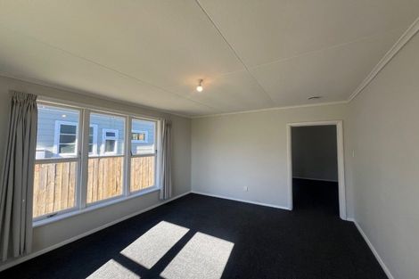 Photo of property in 20 Dunstan Street, Otaki, 5512