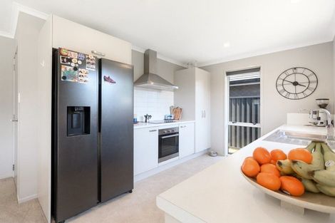 Photo of property in 84 Sentinel Avenue, Omokoroa, 3114