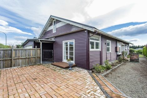 Photo of property in 16 Ropley Street, Amberley, 7410