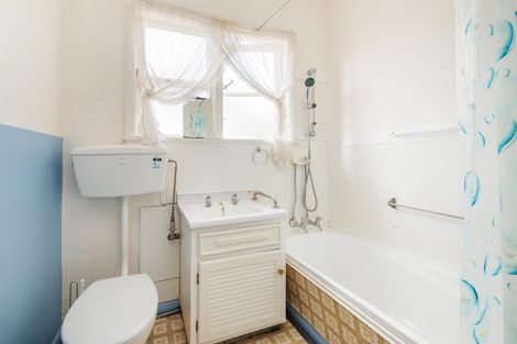 Photo of property in 59 Manson Street, Terrace End, Palmerston North, 4410